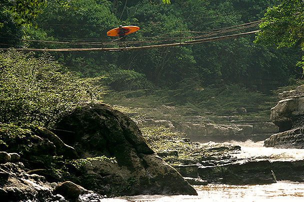 Wildwasserkajak Tour Amazonas